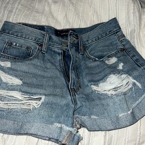 Aeropostale Mom Jean Shorts : Size 2 : Never Worn